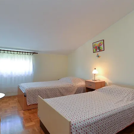 With A Parking Space - 19641 Appartement